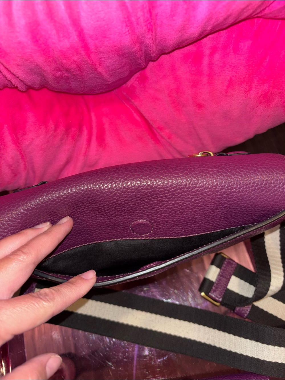 Marc Jacobs Purple Leather Crossbody Gotham Bag with Matching Wallet - Picture 5 of 8